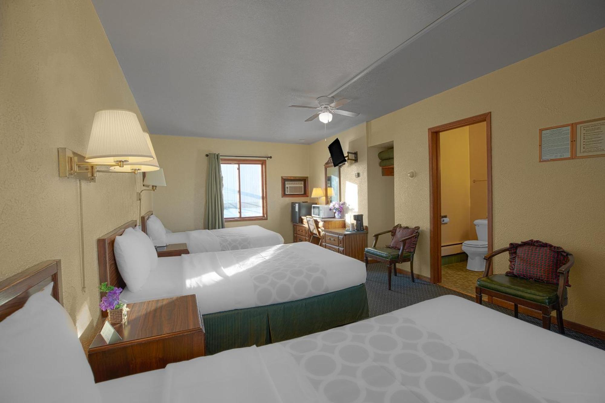Love Hotels Silver Street By Oyo At Hurley Wi Ngoại thất bức ảnh